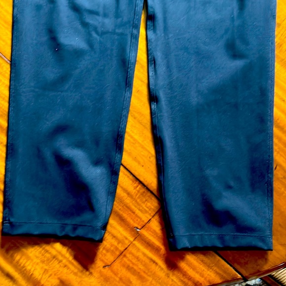 lululemon straight-leg high rise pant - Picture 5 of 6